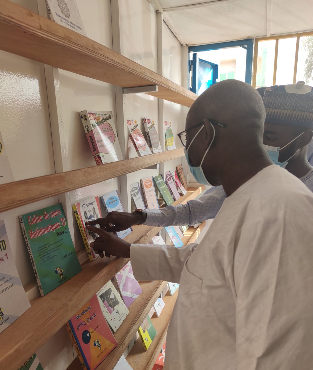 Nous sommes fiers de vous annoncer l’ouverture de la 1e librairie d'EAL, une maison d’édition d'ouvrages parascolaires et de littérature. Avec <a href="/dueniger/">UE au Niger</a>  et <a href="/ietp_/">I&P</a>  nous avons octroyé un financement d'amorçage à ce projet visant à renforcer l’accès à l' #éducation