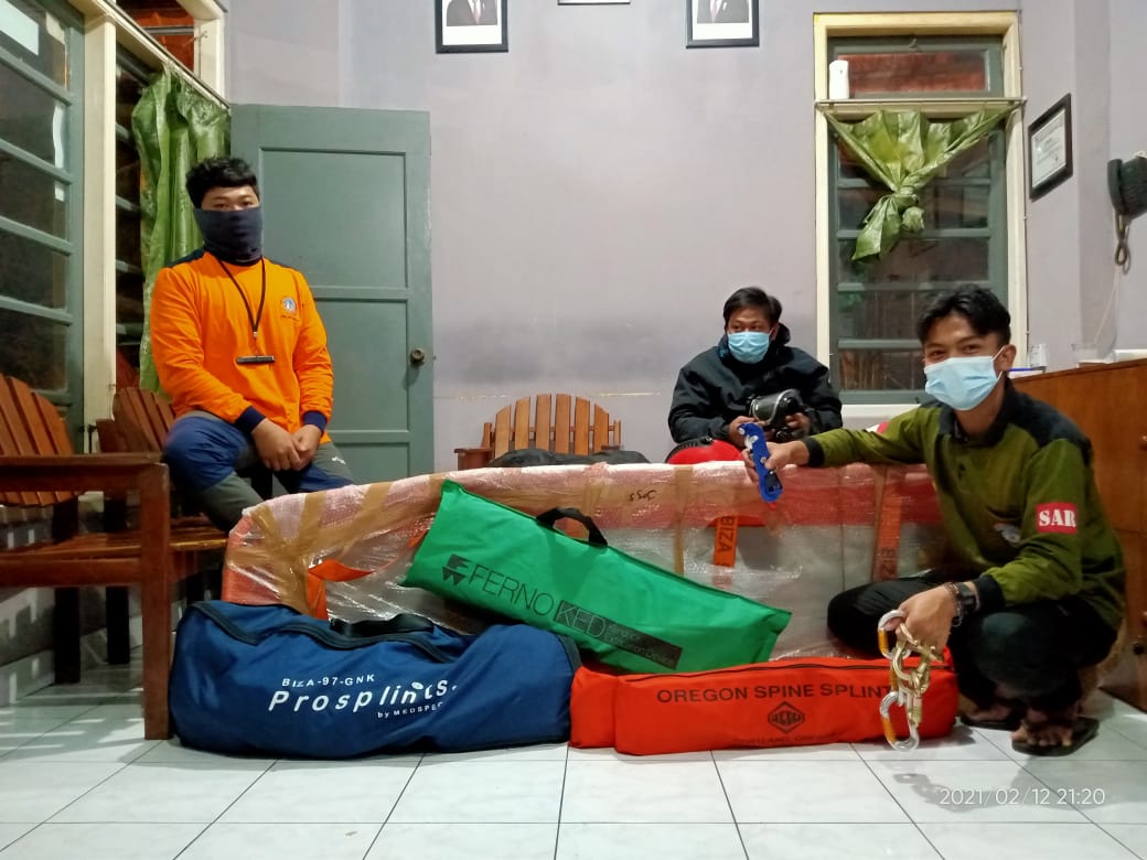 Wat doe je als je materialen over hebt? Doneren! Fijn om te zien dat alles goed is aangekomen in Indonesië. 🙌