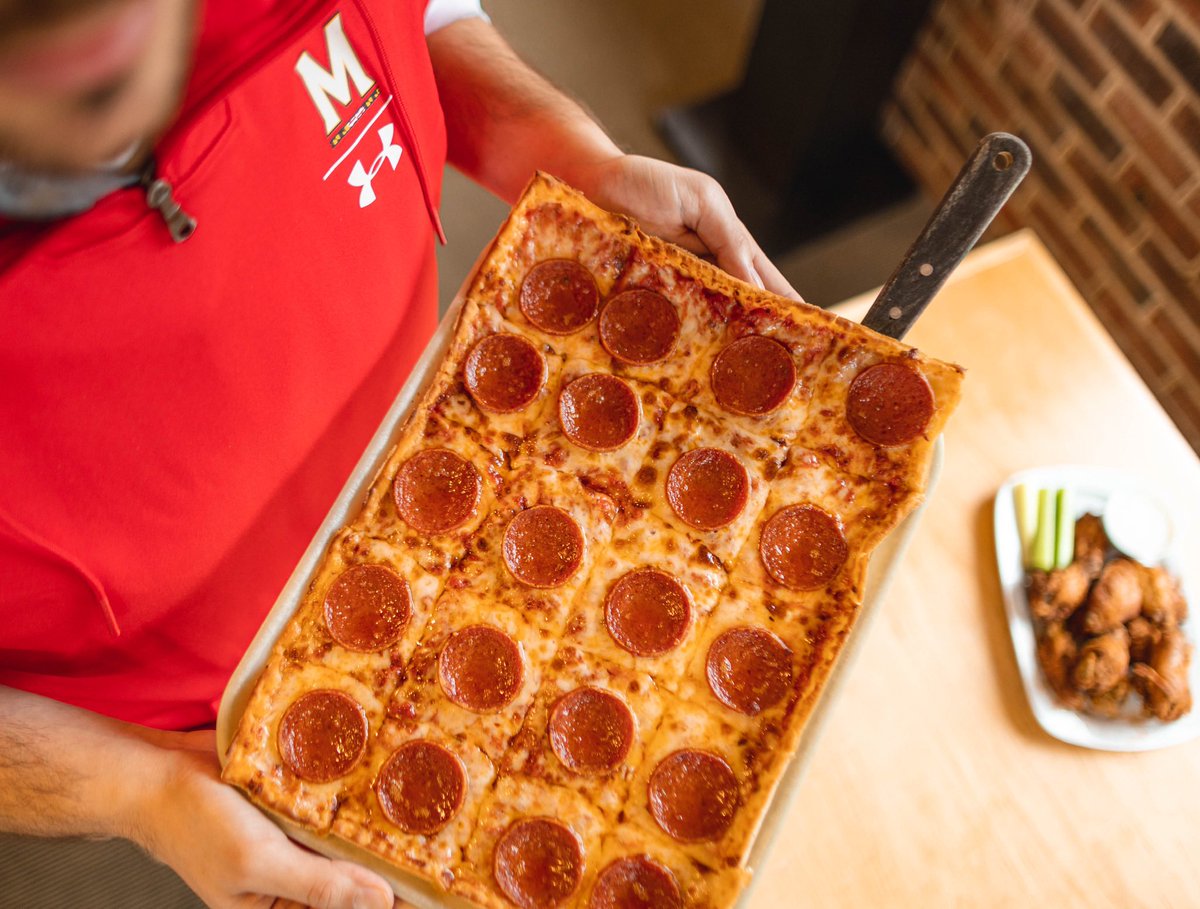 LedoPizza's tweet photo. 🐢🏀 Madness GIVEAWAY 🏀🐢

RETWEET &amp; FOLLOW 
for a chance to win a 
$50 #LedoPizza GIFT CARD!

(1 winner picked at 9pm 3/22/21)

Order Ledo Pizza the Official Pizza of the @TerpsWBB Game at 4pm &amp; @TerrapinHoops Game at 8:45pm #FearTheTurtle 

ORDER NOW❗️

https://t.co/upg2Cqjs0U https://t.co/SI4o5yHbrn