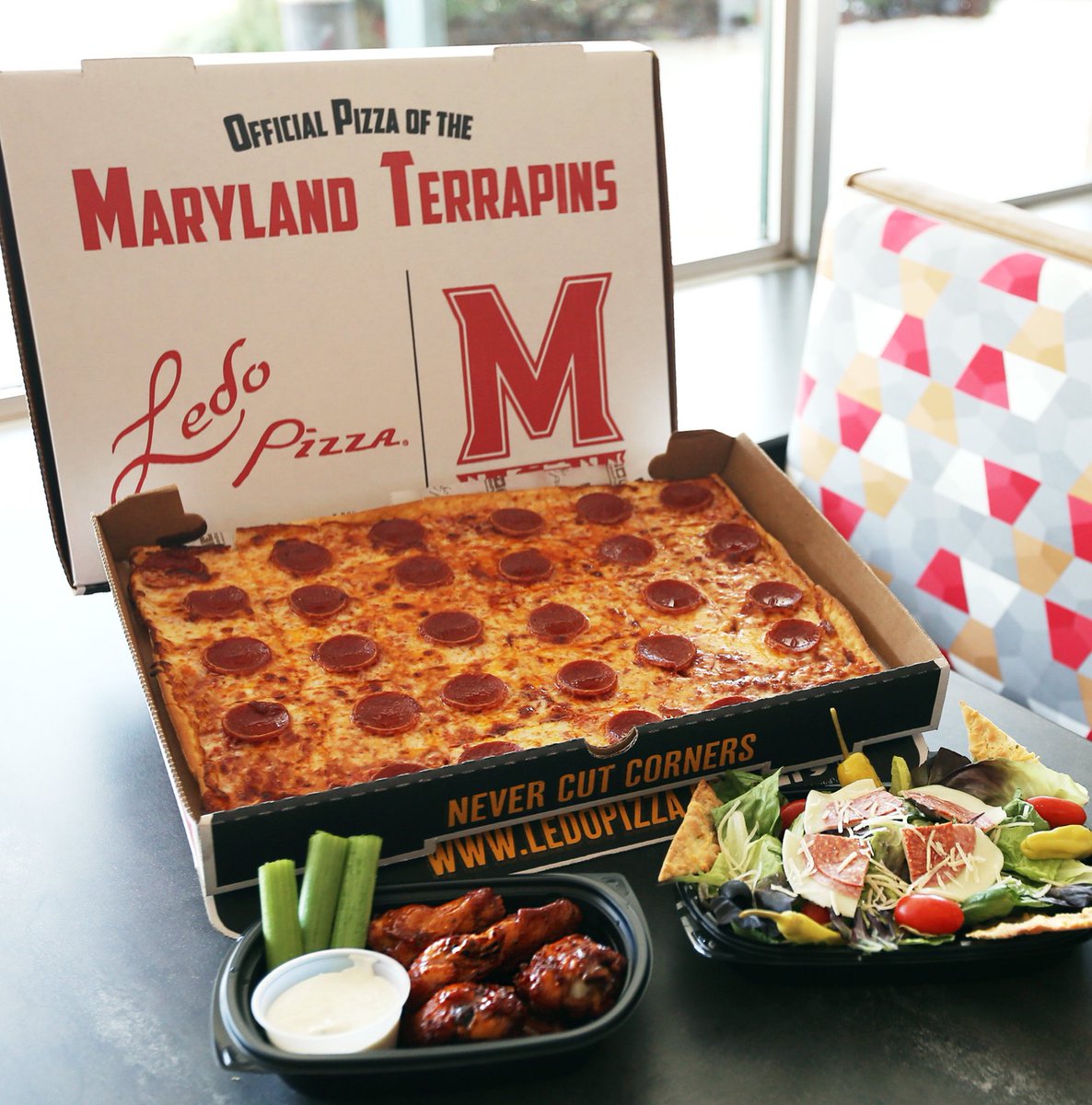 LedoPizza's tweet photo. 🐢🏀 Madness GIVEAWAY 🏀🐢

RETWEET &amp; FOLLOW 
for a chance to win a 
$50 #LedoPizza GIFT CARD!

(1 winner picked at 9pm 3/22/21)

Order Ledo Pizza the Official Pizza of the @TerpsWBB Game at 4pm &amp; @TerrapinHoops Game at 8:45pm #FearTheTurtle 

ORDER NOW❗️

https://t.co/upg2Cqjs0U https://t.co/SI4o5yHbrn