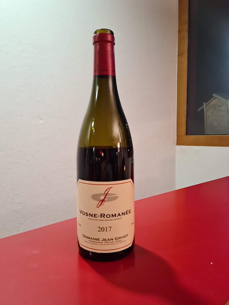 Ornellaia97's tweet photo. Es gibt sie noch, die positiven Überraschungen beim Degustieren. Dieser Vosne-Romanée von der Domaine Jean Grivot aus dem Sortiment von @GerstlWein hinterliess beide Weinchecker mit einem ungläubigen Staunen: Ganz gross!
https://t.co/oyBdVBrsmG https://t.co/F8WuC6IlQC