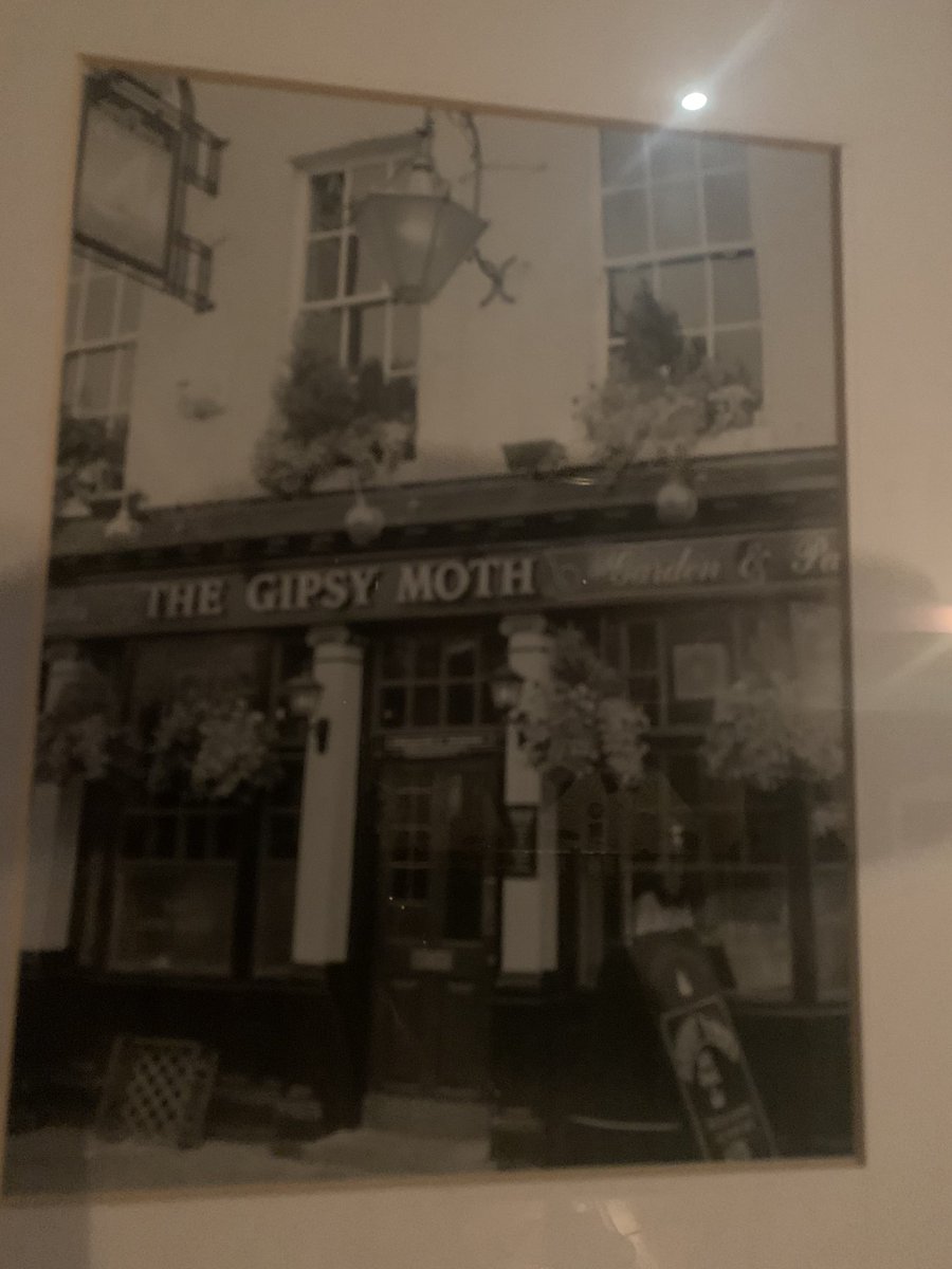 PeterMayneMusic's tweet image. 6000 miles from home and there is a picture of a pub that I have been in far too many times to count, in my local.. #globalLocal