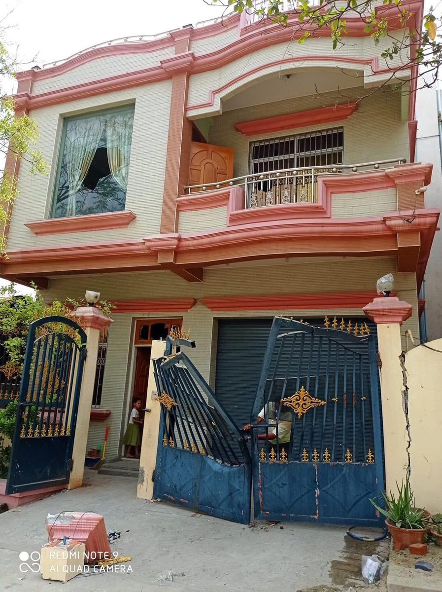 NanEiMonMyint1's tweet photo. Civilians are not safe even in the house. 
The military junta destroyed a house on Manaw Hari between 45th and 44th Streets, Mandalay with a backhoe and took two mobile phones from the house.

#WhatsHappeningInMyanmar #SACTerroristGroup 
#Mar22Coup 
#SaveMandalay https://t.co/oSyQsMbKk8
