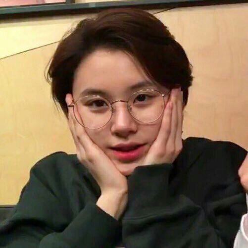 scysprmcy's tweet photo. Bringing back this Chaeyoung haircut🗣 https://t.co/6VnGKe6Ah4