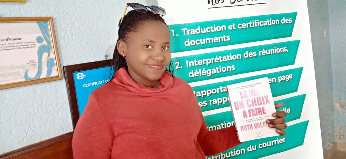 EditionsRdc's tweet photo. Vient de paraitre chez @EditionsRdc : La Vie, Un Choix A Faire, écrit par @ruthvalerio (une traduction française de Saying Yes To Life, édité par @SPCKPublishing
Désormais disponible en #RDC !
Lire le communiqué : https://t.co/oXzS5fkuhq https://t.co/8PI1kGMjJm