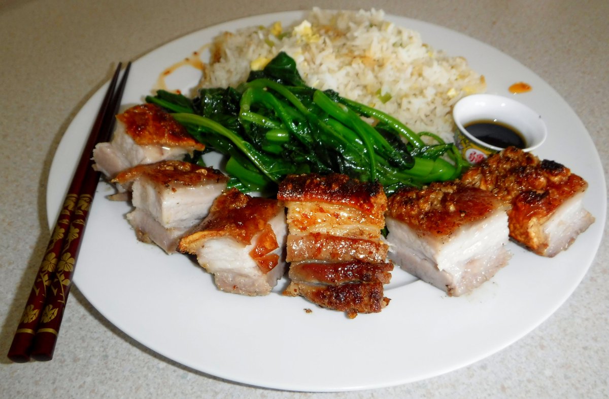 BobtMgb's tweet photo. Having cooked all over the world in many styles, Asian is still my go to and Belly Pork hits the top, crispy top, melt in the mouth succulent meat #asianfood #BellyPork
#asiancusine @asiancookingmom https://t.co/6wI6KoUFMb