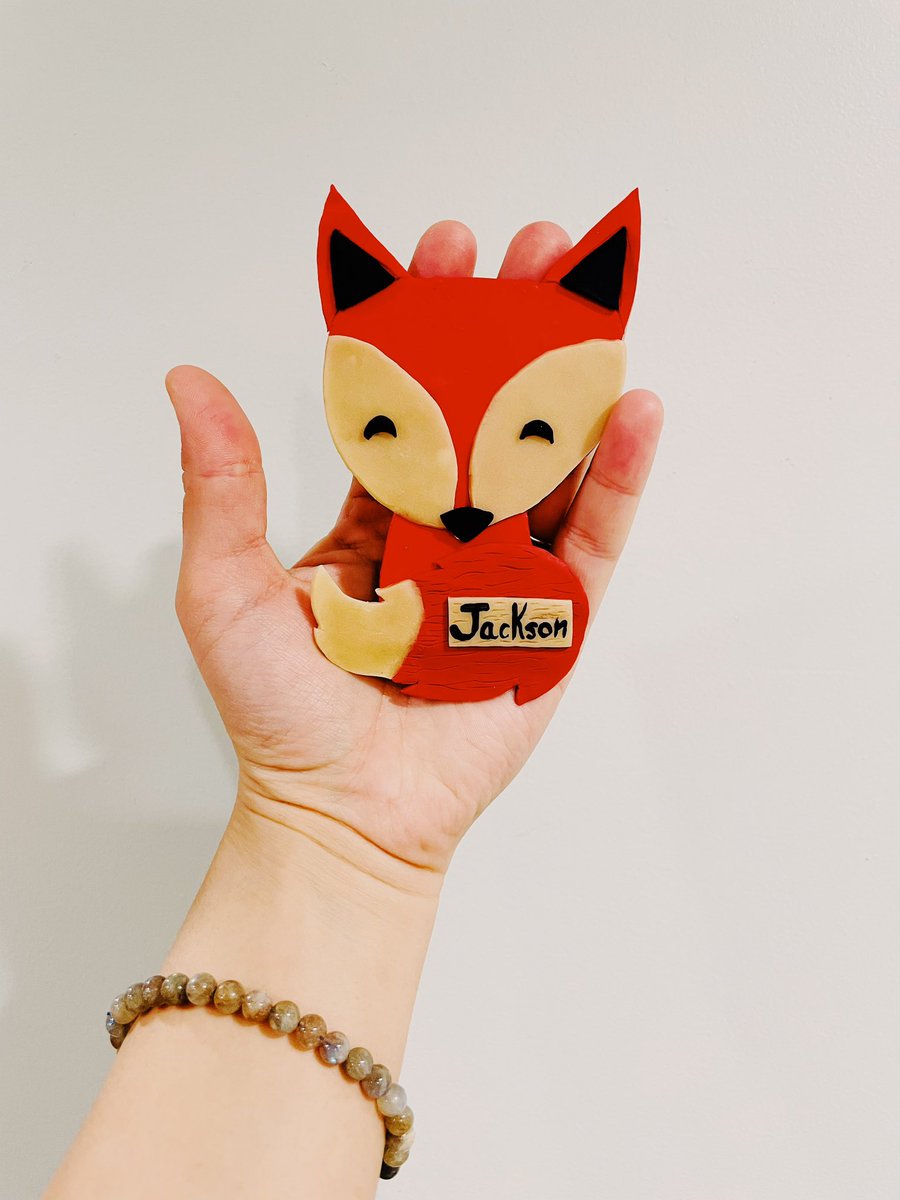 sassyfloclay's tweet photo. Personalized handmade fox for a little boys wood land themed room 🧡 and he glows in the dark 🤩 https://t.co/l5Hs0naabP