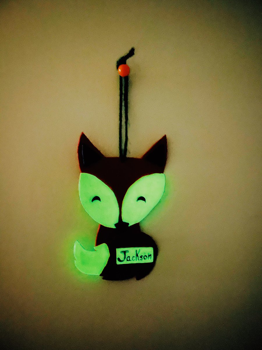sassyfloclay's tweet photo. Personalized handmade fox for a little boys wood land themed room 🧡 and he glows in the dark 🤩 https://t.co/l5Hs0naabP