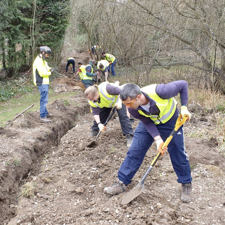 RdgHydro's tweet photo. Cable Pull Success! 🎉 🔌 Thanks to all 56(!) of you who came on Saturday and helped us pull our electrical cable from our grid connect point to our turbine house, underneath the Thames! Check out some of the images from the day #rdguk #caversham #berkshire #hydro #Sustainability https://t.co/Sn3WOkl0ns