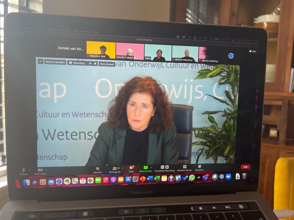 MBORaad's tweet photo. Goed nieuws voor alle mbo-opleiders, MBO Connect is van start: https://t.co/UhUzNEgdoC. Dé online community waar mbo-opleiders onder andere vakkennis delen, in vakgroepen samenwerken, vragen stellen en ideeën uitwisselen
#MBOConnect #MBORaad #BVMBO #samensterkvoorgoedmbo https://t.co/XgrnOXfMBk