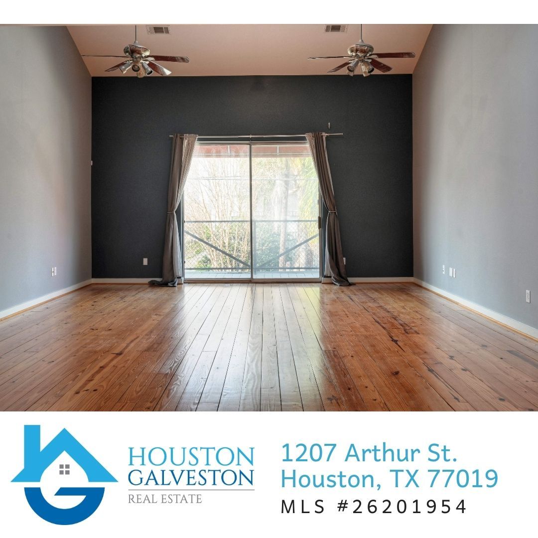 HGRE_Team's tweet photo. 😎 #modern #townhouse 1207 Arthur St in #Houston (MLS # 26201954) Open living/dining room w/ soaring ceilings, fantastic light &amp; gorgeous pine floors! 😎

📲Bain McEldowney #HoustonGalvestonRealEstate (409) 392-8850  
👉Details https://t.co/N2E0AfRrEH #RealEstate #HomesForSale https://t.co/hu0TK1D91c
