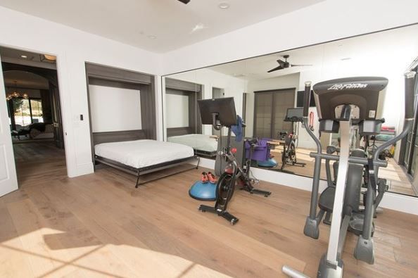 classyclosetsSD's tweet photo. 💪Great use of a spare room with the added #murphy wall bed! 
Visit us online now to reserve your free Murphy Bed Consultation at https://t.co/QkKKYf8K4p! 
#classyclosets #classyclosetsus ⁠#wallbed #murphybed #guestroom #guestroomdesign #morethanclosets #customdesign https://t.co/RxCfELPEYr