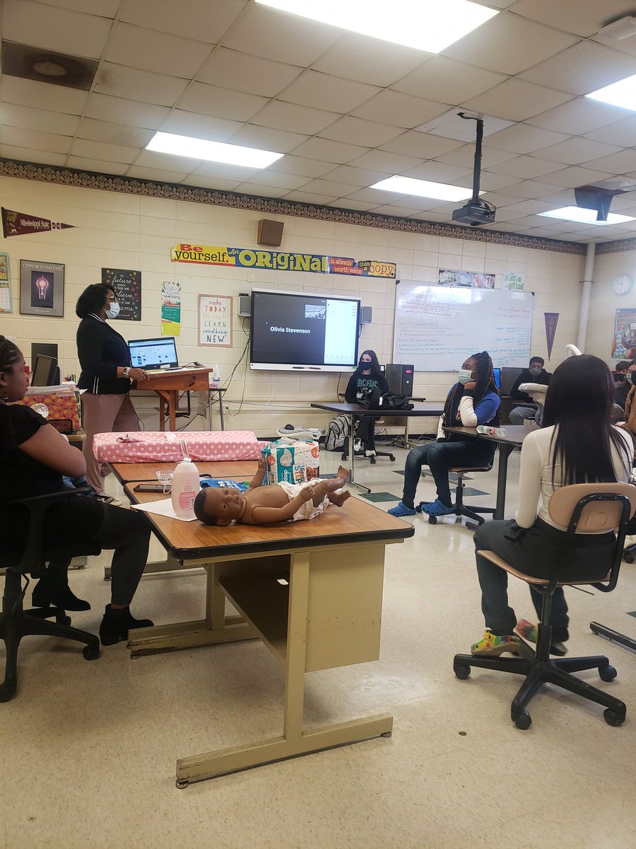 When your H2S teachers Mrs.  Williams, Family &amp; Consumer Science Teacher, &amp;Mrs. Price, Health Sciences, decide to collaborate on child development lesson, everyone wins. Thank u ladies for accepting the challenge <a href="/StarkvilleSD/">Starkville Schools</a> <a href="/edpeasant/">Eddie Peasant</a> <a href="/mbt3kdz/">Christy Maulding</a> @MillsapsCTE #H2SCrosscurricular