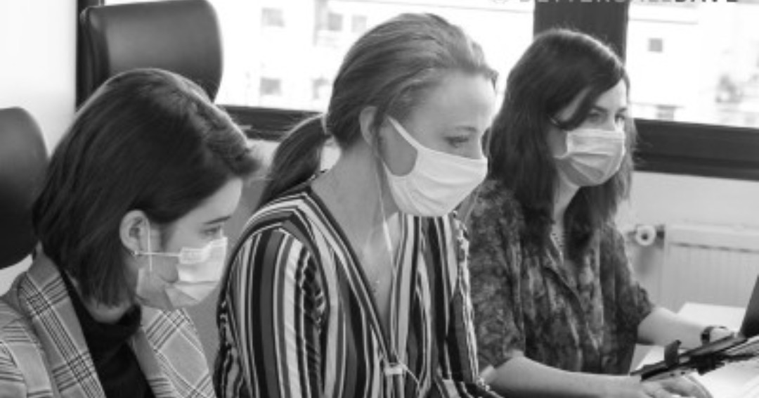 #LundiPodcast "Trop de développeurs, pas assez de développeuses" Un podcast de la @plaineimages avec Margaux, Marjorie et Vanessa de chez <a href="/BCD_DevTeam/">BetterCallDave</a> bit.ly/30Qi3Pc 🎧