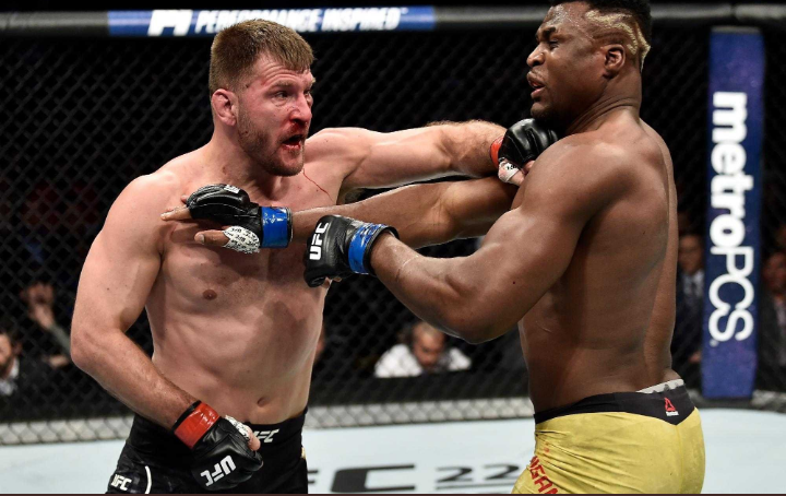 ShowTime237's tweet photo. L'heure de la revanche a sonné!

 @francis_ngannou  a encaissé 137 frappes significatives sur l'ensemble de ses 12 combats à l'UFC. Stipe Miocic à lui seul lui a fait subir 70 coups ! Soit plus de la moitié

Source : Numbers MMA https://t.co/TVCkbkfPdE