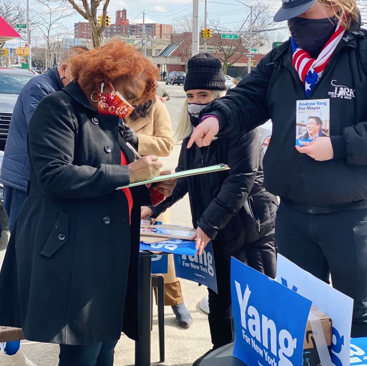 AndrewYang's tweet photo. Thank you to everyone who helped us gather signatures these past days - we reached thousands of voters and gave people a reason to be excited about the future. You all are the best and we are on our way!!! https://t.co/MdOe3x9DHL