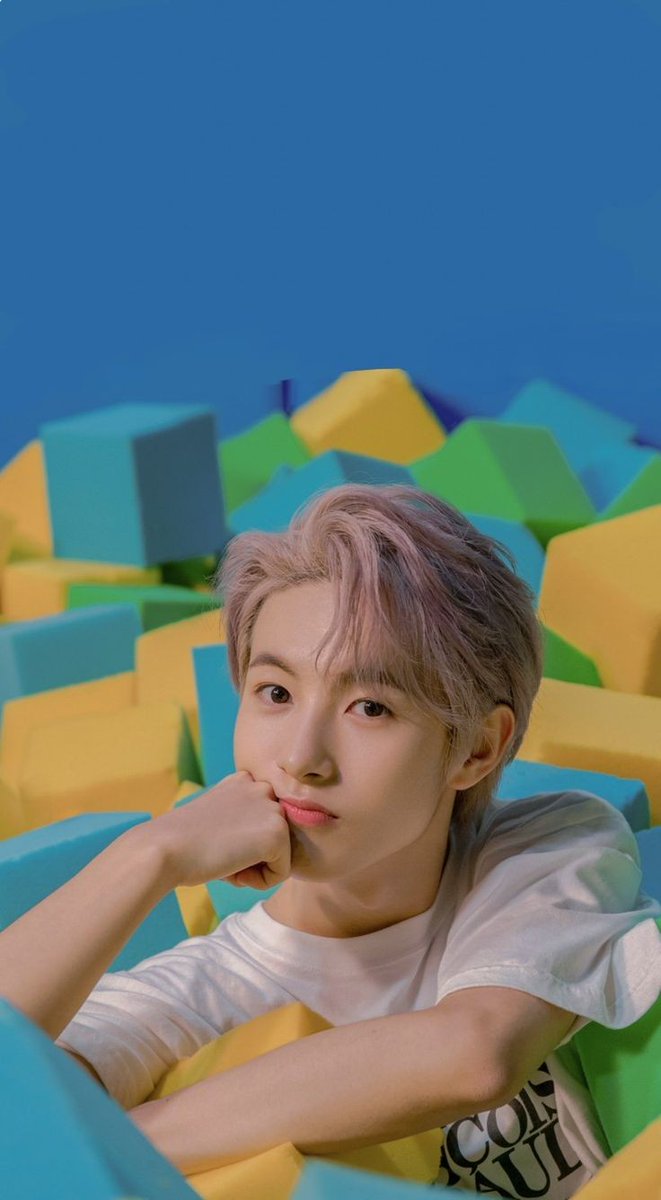 SarahRaina6's tweet photo. Happy birthday baby Renjun 🎉🎉🎉❤❤❤🎊🎊😍😍😍🎂🎂🎂🎂
Happy birthday kang ngegas #RENJUN 🎂😍. Sayang banget sama dia ❤🎂. Sehat selalu ya, panjang umur, God Bless you and wish you all the best 😍😍😍❤❤❤🎊🎊🎂🎂🎉🎉🎉
#RENJUNBIRTHDAY_LOVE
#런쥔이란_영화의_스물두번째_장면 https://t.co/LHkdN1qsg9