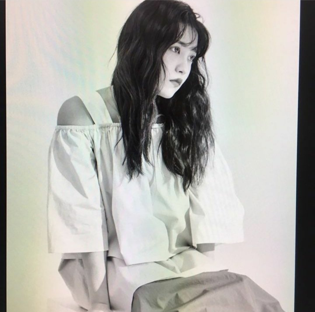 Redvelvet_sns's tweet photo. 170323-레드벨벳 공식 인스타그램 계정 
<#thecelebrity> #YERI #예리 https://t.co/omsSDaqWaO