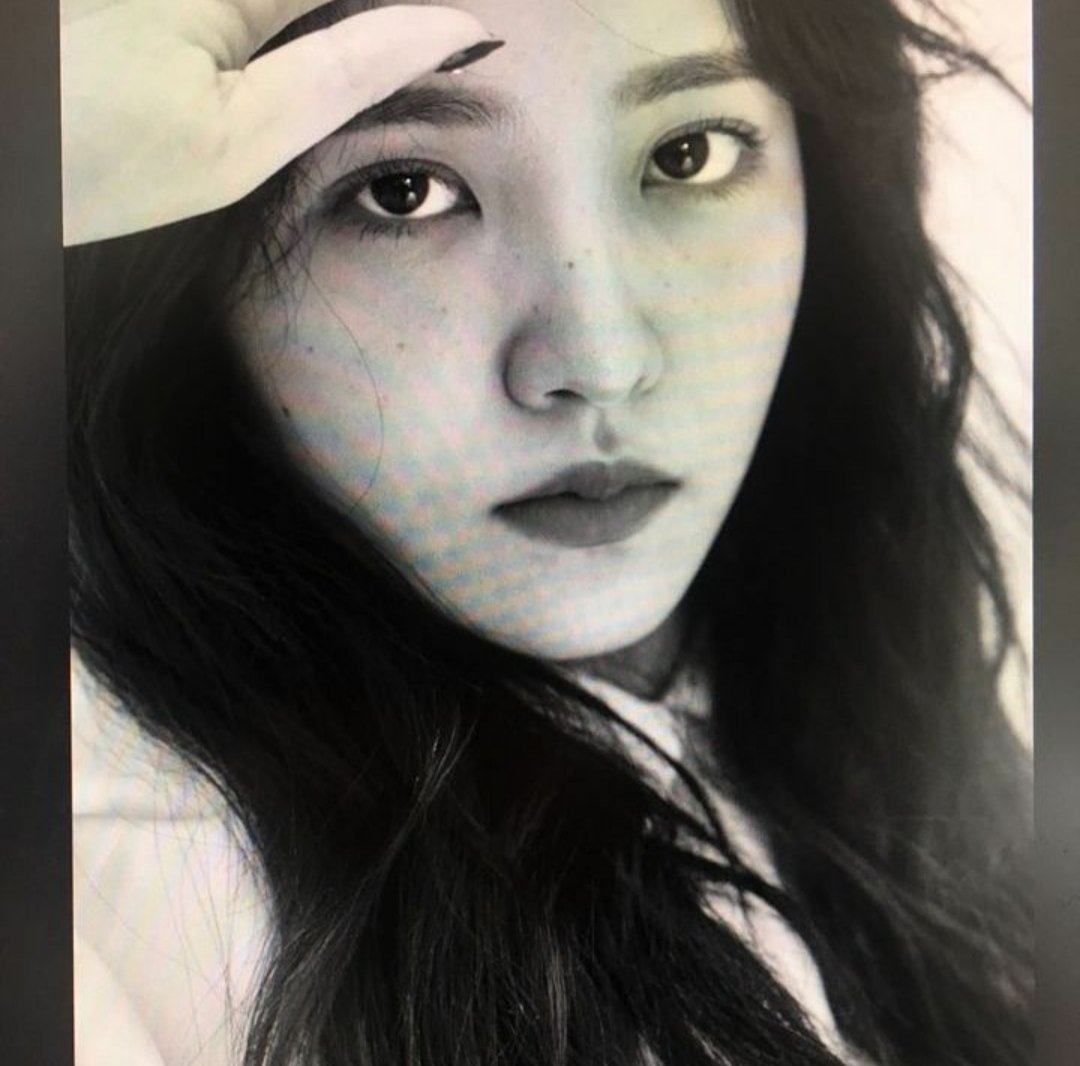 Redvelvet_sns's tweet photo. 170323-레드벨벳 공식 인스타그램 계정 
<#thecelebrity> #YERI #예리 https://t.co/omsSDaqWaO