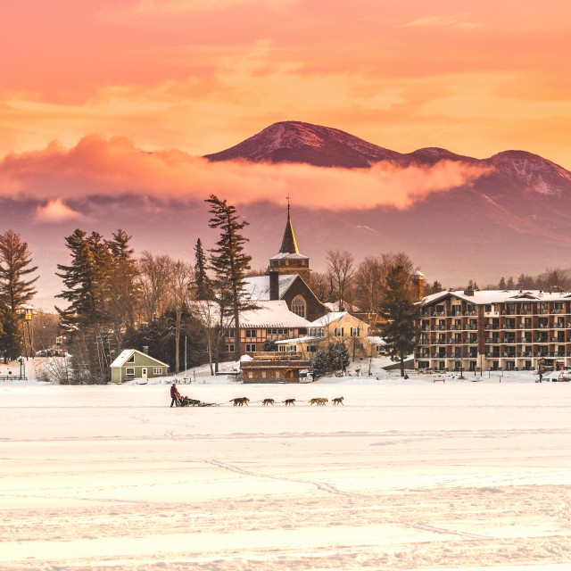 ADIRONDACKFILM's tweet photo. Planning a trip? Why not the Adirondack Mountains in upstate New York? The Adirondacks is pure majesty for outdoor adventures like camping, hiking, and filmmaking! Explore https://t.co/0GO4bC37W1 for more. #MondayOnLocation #AdirondackMountains (images: https://t.co/0GO4bC37W1) https://t.co/NoSCiNmgzN