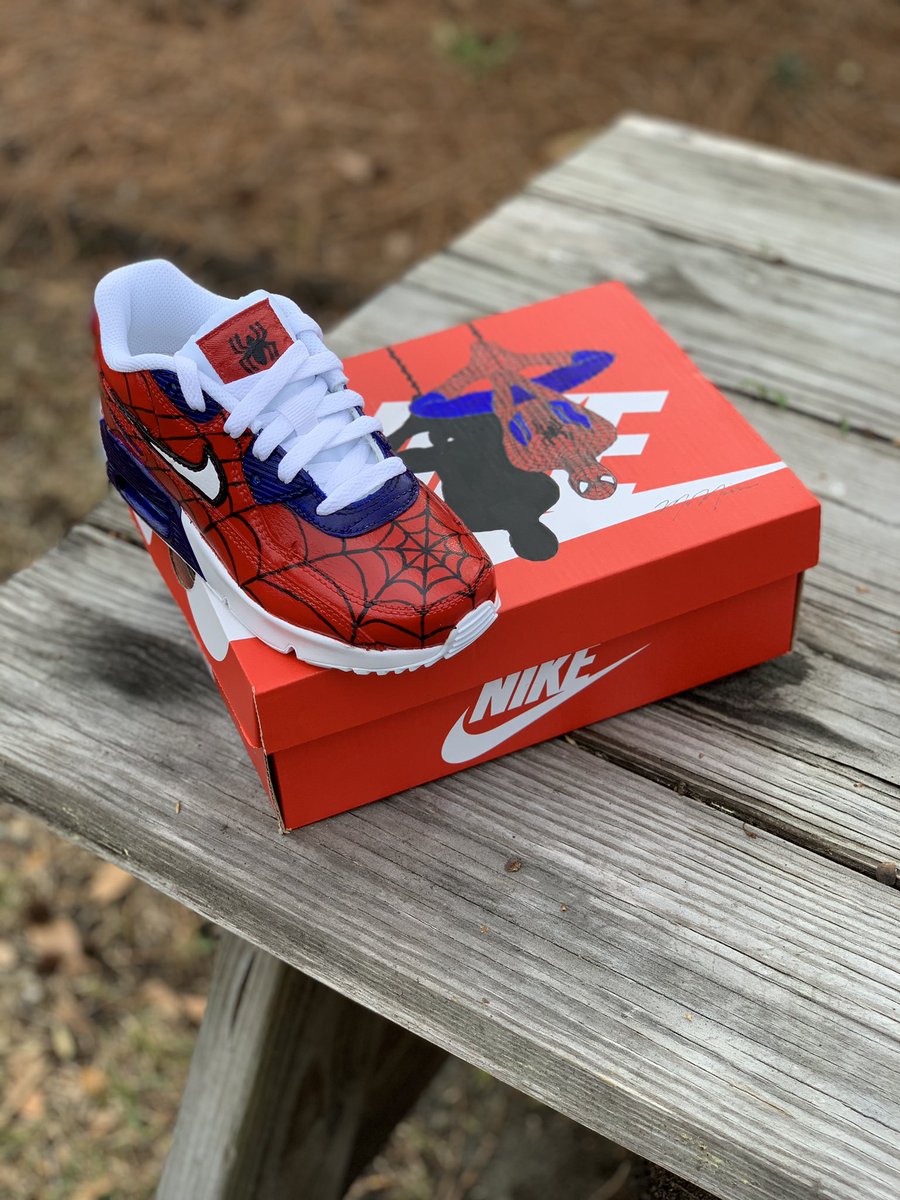 MoNoise_'s tweet photo. Spider-Max 90 🕷
•
Designed these custom @spiderman Air Max 90’s for my godson’s 5th Birthday. Even added something special on the box for him.
•
#monoise #customsneakers #nike #airmax #spiderman #marvel #paint https://t.co/WlYGDf96my
