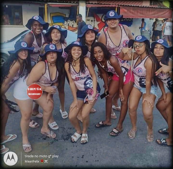 as_cdr's tweet photo. TÔ PRONTA PRA PISTA.. 🎶
que venha 2022, nossos 10 anos. 🎭🇨🇺🤪💪🏽 https://t.co/7aJEgcAKfn