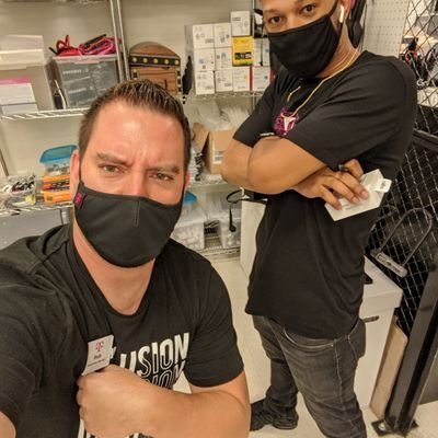 This #MagentaMonday the #Iowinners salute <a href="/robpfinn/">rob finn</a> for being #ALLin for <a href="/TMobile/">T-Mobile</a> ! <a href="/MikeSievert/">Mike Sievert</a> <a href="/RJGomezIII/">Rafael J. Gómez lll</a> <a href="/JonFreier/">Jon Freier</a> <a href="/pedrobyers1/">Pedro Byers</a> <a href="/wulfpack20/">Melissa Wulf</a> @_bersays <a href="/TChainzDC/">TChainz⛓</a> <a href="/NevilleRay/">Neville Ray</a> <a href="/askdes/">Des</a> #FirstAndFast #5GForAll #WIN #CentralThanks