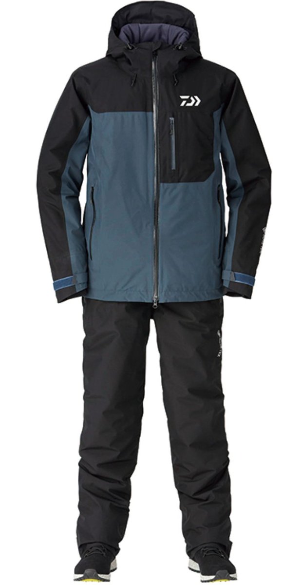 嵐にしやがれ最終回 12/26放送
大野智くん 着用衣装 ウィンタースーツ
ameblo.jp/mexico98/entry…

下書きになったままの投稿を発見しました💦
しやがれ最終回の5人旅。
大野船長が着ていたフィッシングウエアのウィンタースーツは潤くんと色違い。

#大野智 #嵐にしやがれ #嵐 #ARASHI