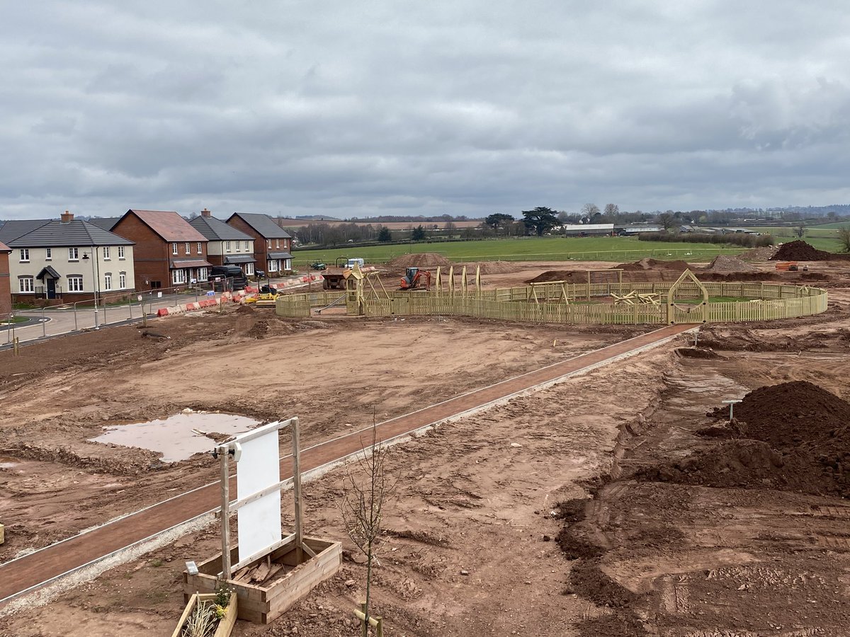 RoofingPrice's tweet photo. Works progressing really well at @EdenstoneGroup St. Mary’s Garden Village, Ross on Wye. I love the new kids play park! 🤩🎡 https://t.co/GtXdr5MCtv