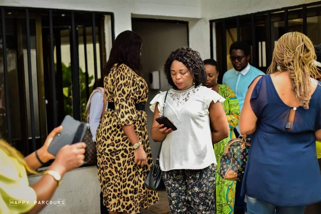 Ellepourelles1's tweet photo. #étatdedroit #Kinshasa  #socimat
EPEL ET LES ONG F DE LA SOCIETE CIVILE, L’ACAJ, LA COALITION BEIJING 25 + ET DES CONGOLAIS DE L’ETRANGER, LES ORGANISATIONS POLITIQUE SOUTIENNENT DR HUGUETTE NGOMB MATAND, VICTIME DES VIOLENCES SEXISTES, FRAPPÉE ET VIOLENTÉE  PAR L'ADG DU 50NAIRE https://t.co/oyTefxRYtu