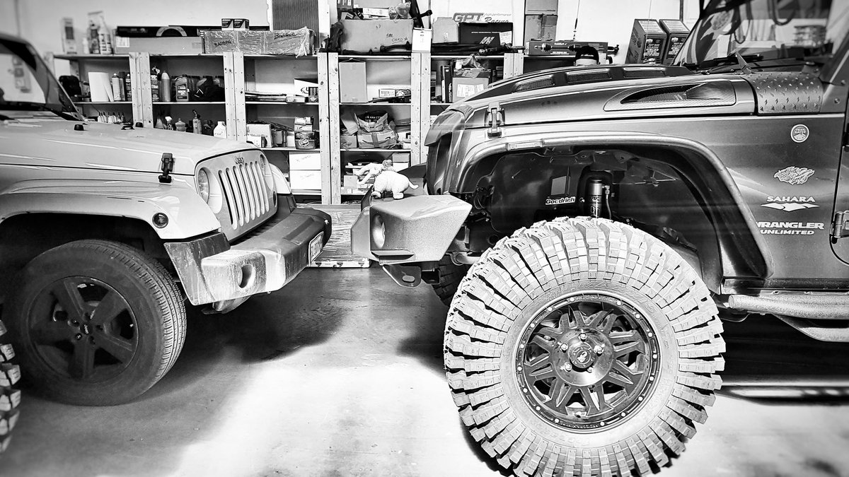 American Wild Wheels Headquarter 🇮🇹

JEEP JK work in progress...
37" Vs stock..

The beast is almost ready... 😎😈

Per info sulle nostre Preparazione OMOLOGATE Jeep Jk e JL scriveteci a: 🔹Info@americanwildwheels.com
🔹Whatsapp: 3487991803

 americanwildwheels.com