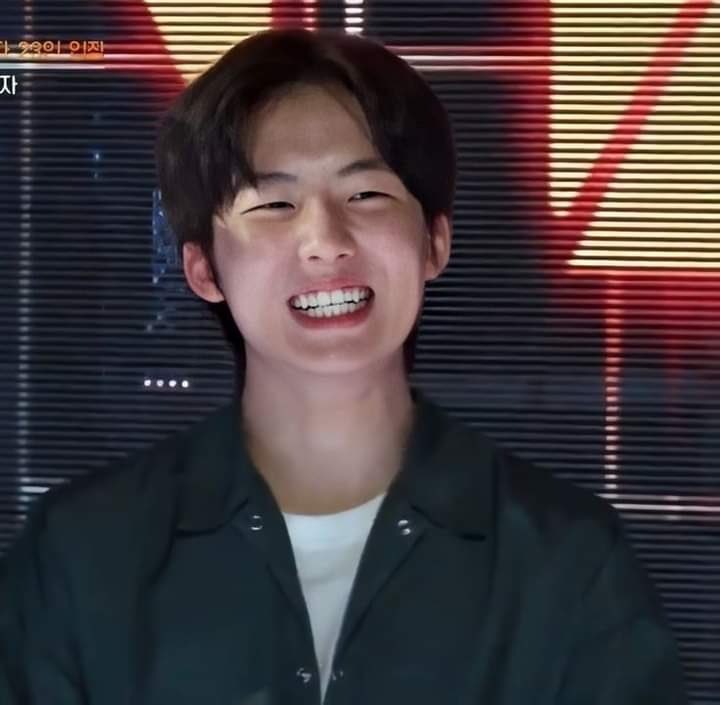 EngeneSensei's tweet photo. all i want is to see your big smile again, Mon trésor 🥺
#GeonuggetsSelcaDay
#이건우 #GEONU
#IGeon_U
#StayWithGeonu https://t.co/qUUYHu2i3E