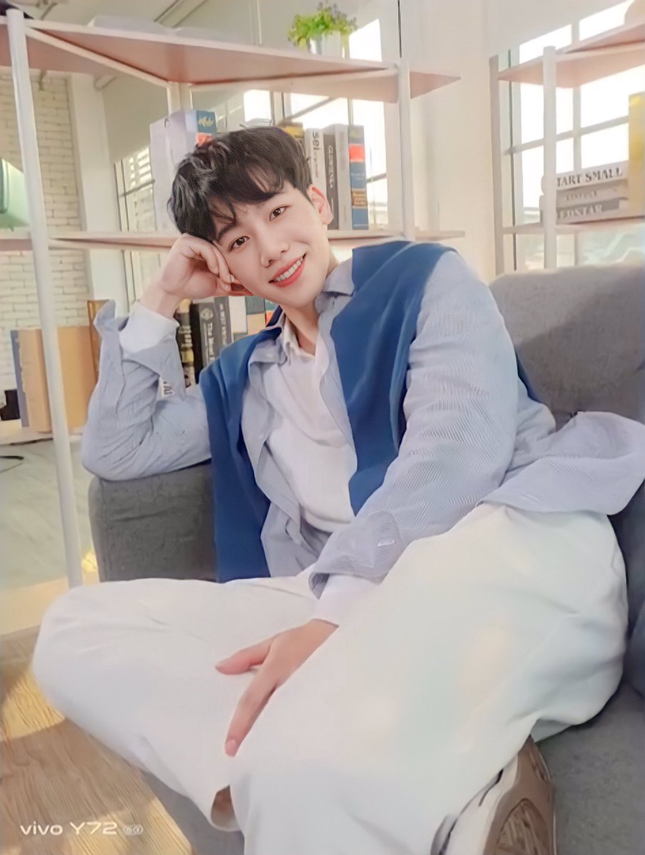 ice_eepp's tweet photo. โหหหโคตรจะน่ารักเลย 
เหมาะสมอะไรขนาดนั้นอะ ㅠㅠ 😭

#VivoY725GLaunch #5Gเข้าถึงทุกที่ทุกเวลา 
#หยิ่นวอร์ #warwanarat #yinyin_anw https://t.co/hGERbw2uNb