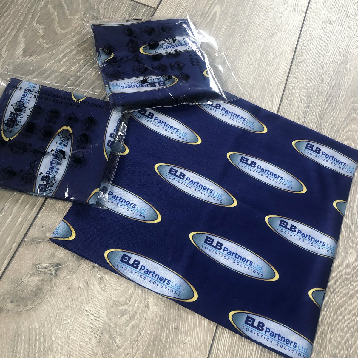 dhl_karab's tweet photo. These are super smart 🤩

I much prefer a snood over a mask!

Thank you @ElbPartners 🥰

#KaraB #PalletTrack #ELBPartners #Snood #ThankYou https://t.co/DQ4nsbb9Bu