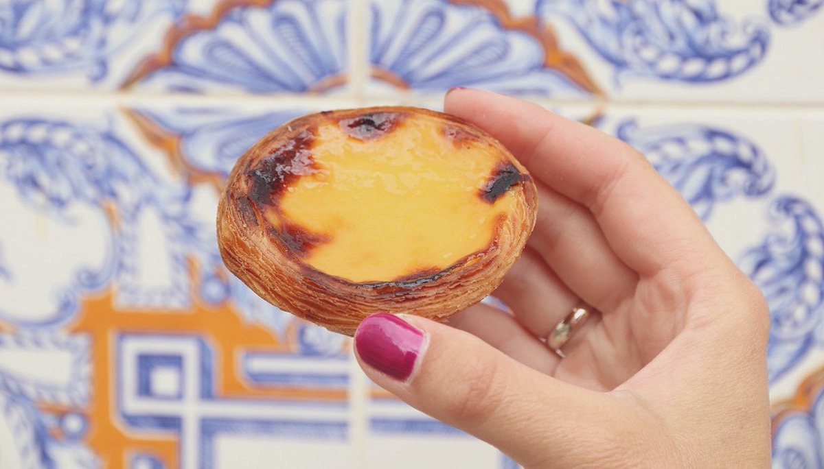 ExplorerLuiss's tweet photo. #oggi #22marzo vi portiamo a Lisböa, 
capitale del #Portogallo🇵🇹.
Ci siete mai stati?
Avete mai assaggiato uno dei suoi #dolci tipici, il #PasteisDeNata? https://t.co/RAiEGKOKTZ