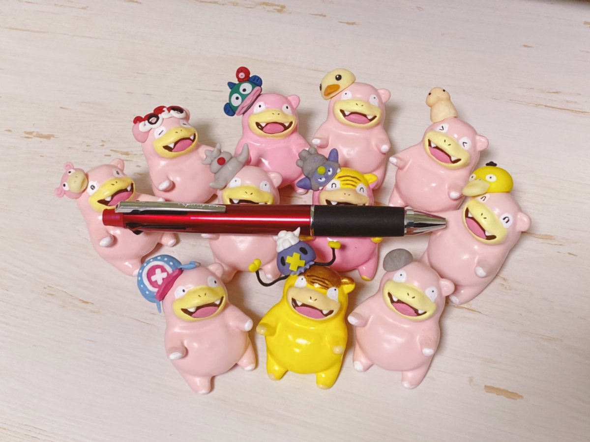 tsukotanien's tweet photo. ペン持ちやぁんの集合写真置いておきます📷✨

これを使うやぁん！
これを使うやぁん！
これを使うやぁん！
これを使うy

#煩悩系つこヤド https://t.co/zuBBEcZJVv