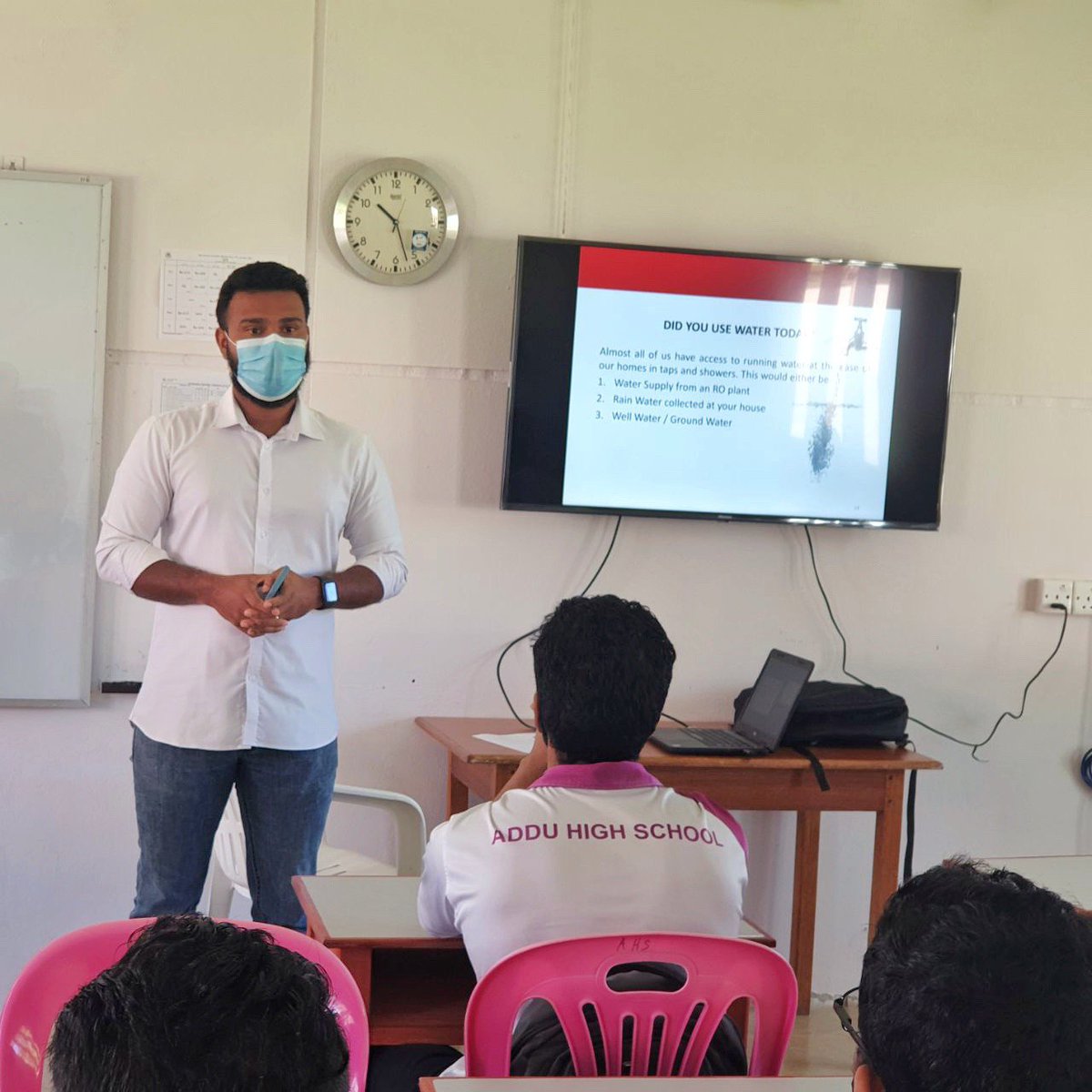 AdduHighSchool's tweet photo. Event organised to mark world water day in collaboration with @TeamFenaka  . Thank you @myfoona https://t.co/iQ52XG9xIZ