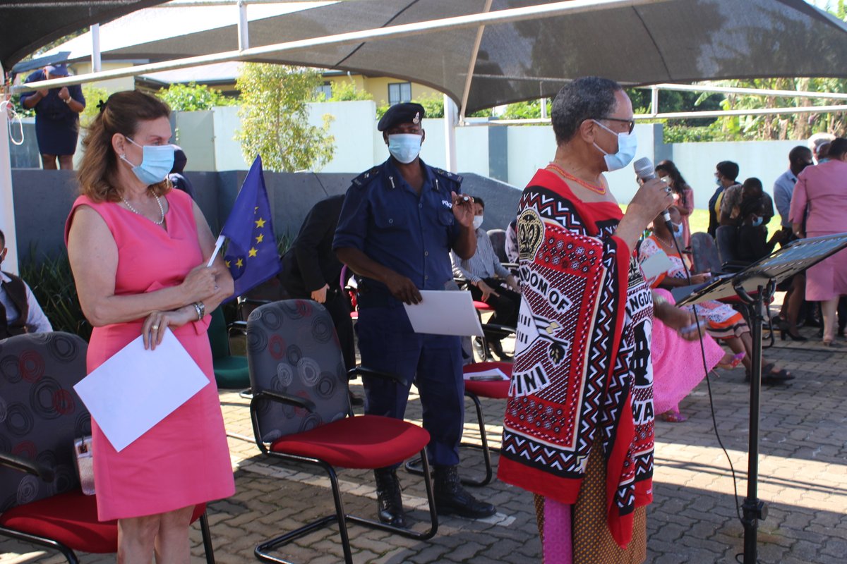 EUinEswatini's tweet photo. On 19 March 2021, EU Ambassador to Eswatini, @aragones_h attended the launch of the national COVID-19 vaccination campaign. The event held in Mbabane also saw the Acting Prime Minister, Themba Masuku, publicly taking the AstraZeneca vaccine and encouraging all Emaswati to do so. https://t.co/jYdniVQmNy