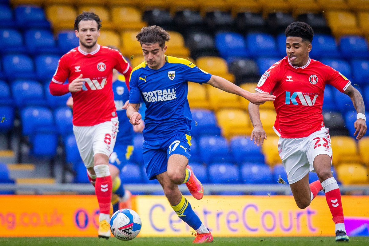 AFCWimbledon's tweet photo. 👏 Nineteen-year-old @ayoubassal17 was in the thick of the action after being handed his first league start for the Dons. We look forward to more of this Ayoub! @AFCWAcademy #AFCW @ProSportsImages https://t.co/PW3cgKlq4s