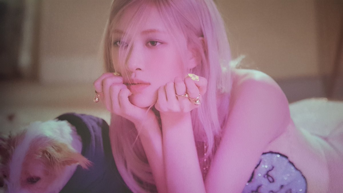 rosé pics (@lqofrose) on Twitter photo 