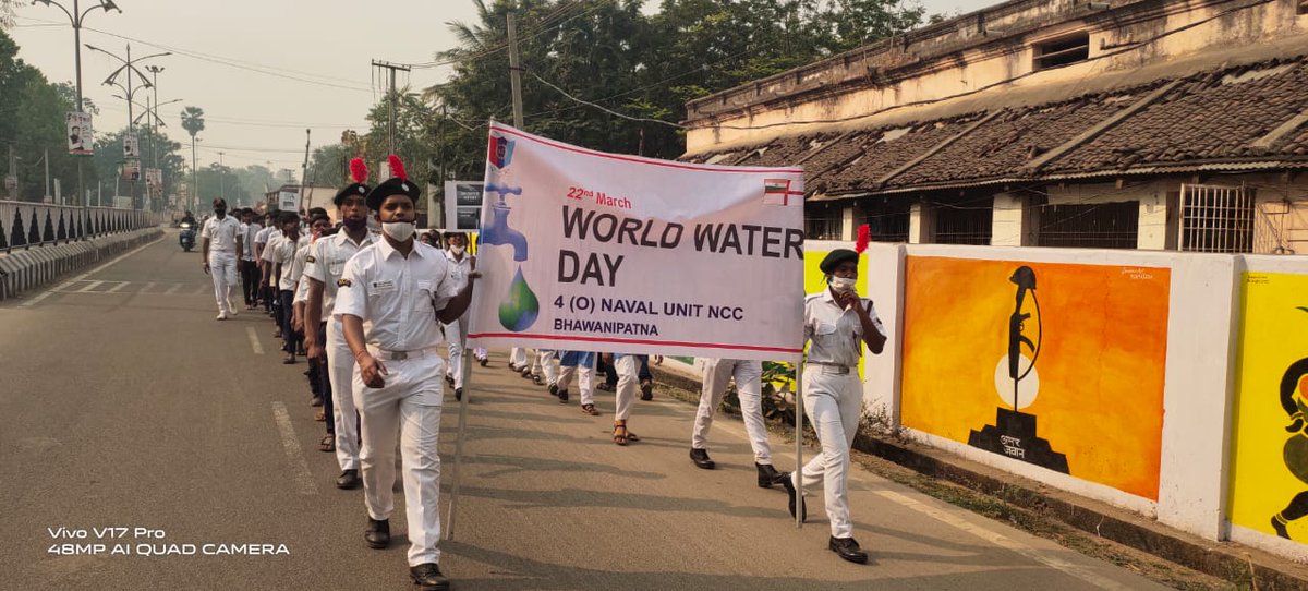 Amiya4NCC's tweet photo. On the occasion of #WorldWaterDay2021,4(Odisha) Naval Unit NCC,Bhawanipatna Cadets observed an awareness rally enchanting "Save Water💧Save Earth 🌍,"Cadets highlighted the message of conserving water. @HQ_DG_NCC @kalinga_sagar @hirakudwarrior @Sadhabas1 @CMO_Odisha @IPR_Odisha https://t.co/QcEI1ggxOB