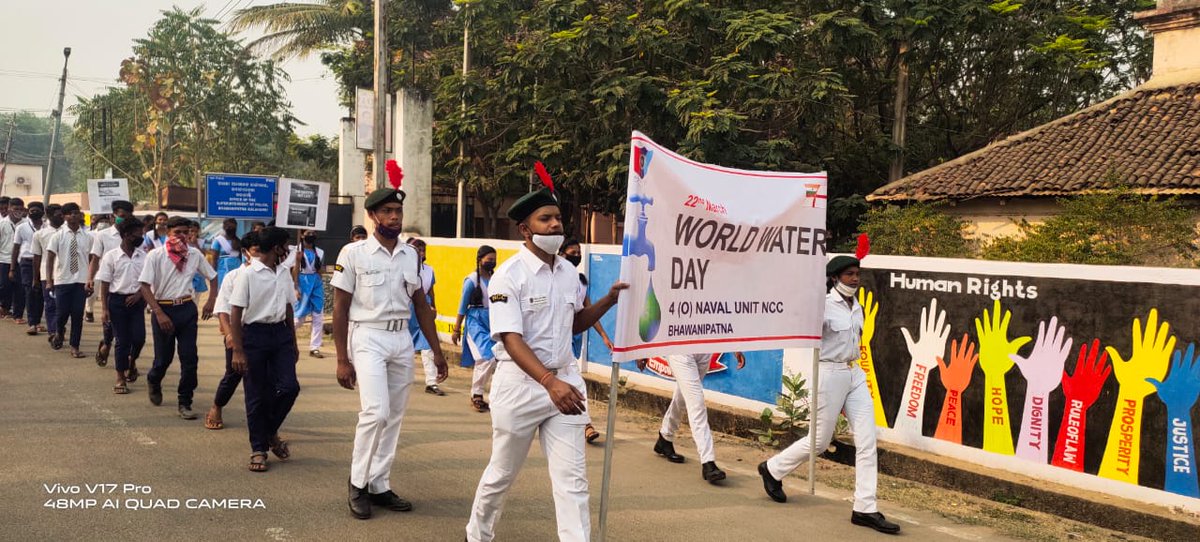 Amiya4NCC's tweet photo. On the occasion of #WorldWaterDay2021,4(Odisha) Naval Unit NCC,Bhawanipatna Cadets observed an awareness rally enchanting "Save Water💧Save Earth 🌍,"Cadets highlighted the message of conserving water. @HQ_DG_NCC @kalinga_sagar @hirakudwarrior @Sadhabas1 @CMO_Odisha @IPR_Odisha https://t.co/QcEI1ggxOB