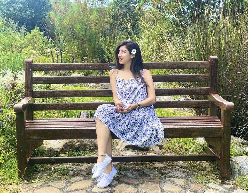 MariyamNafeees's tweet photo. โข Happiest around nature ๐ฟโ๏ธ๐๐ด
#CalmAndContent ๐ฌ https://t.co/nkRFOq7INt