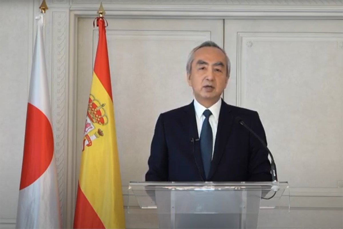 SpainJapan's tweet photo. El Embajador de @JapanEmb_Spain, Kenji Hiramatsu, agradece en un mensaje la solidaridad española con #Japón en el X Aniversario del desastre de #Fukushima.
💡 La #FCEJ promovió el Príncipe de Asturias de la Concordia 2011 para los Héroes de Fukushima
https://t.co/u0qnuuXuDq https://t.co/HC2vuJhz6I