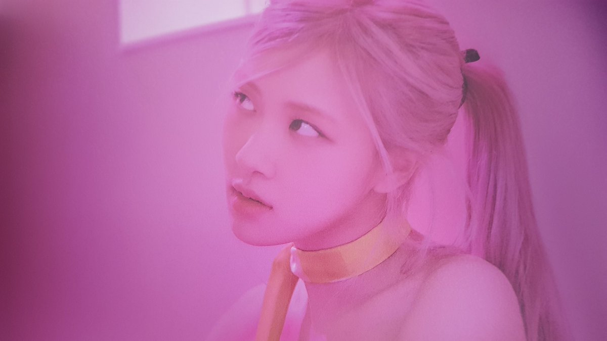 rosé pics tweet media