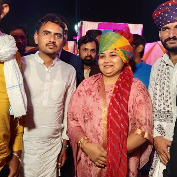 HanumanVeerGur5's tweet photo. श्रेष्ठ वही है जिसमें...
दया हो, कमजोरी नहीं.
ज्ञान हो, अहंकार नहीं !!
#Bemisal_leadership 👍👍
#MLA Indira Meena #Bamnwas
@IndrajGurjarinc @1stIndiaNews @devrajmeena35 https://t.co/d86gfK9rh3