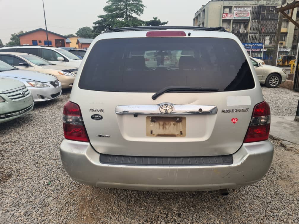 kingcars20's tweet photo. Naija used
Toyota Highlander
2004 model
1.9m
๐Lagos
โ๏ธ07088927769
โ๏ธ07080103641
Kindly help retweet if you come across this advert
#AdekunleGold #BuhariMustGo Don Jazzy #MondayMotivation #gistlover #NNPCAuditReport Apollo
@KingsmenAuto @Naijautotraders @KingMenoIII @wizkidayo https://t.co/vVgcUVYjSx
