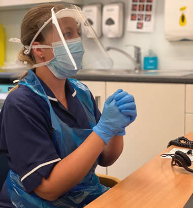stephensgaskets's tweet photo. We #manufacture a protective #FaceVisor, with a full face with integrated forehead band ideal for #NHS, #Doctors #Surgeries, #MedicalCentres & #Dentists
Discover more, visit our website https://t.co/d5BM2fGu4b
#Covid19 #PPE #UKBusinessLunch #BrumHour #HerefordHour #Bizhour https://t.co/o0u2zkkEDv