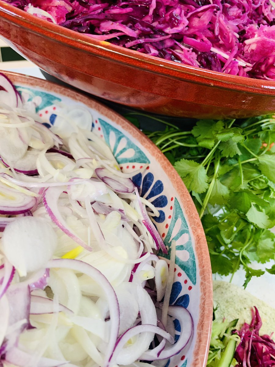 Flatbread feels at Surbiton High Chicken shawarma and Lebanese Flatbreads with Cajun wedges 🥗 <a href="/spj_cook/">Simon Cook</a> <a href="/m_pateman/">Mark Pateman</a> <a href="/chartwellsUL/">chartwellsindULGROUP</a> #flatbreadfeels