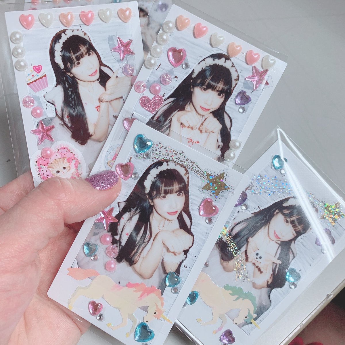恋汐りんご 汐りん バンもん え 汐りんデコチェキ かわいまるな u ᴗ u かわいいけれどいろいろついてるのでスリーブから出さずに保管がおすすめ 恋汐りんご 汐りん バンもん え 汐りんデコチェキ かわいまるな u ᴗ u かわいいけれどいろいろついてるのでスリーブから出さずに保管がおすすめ